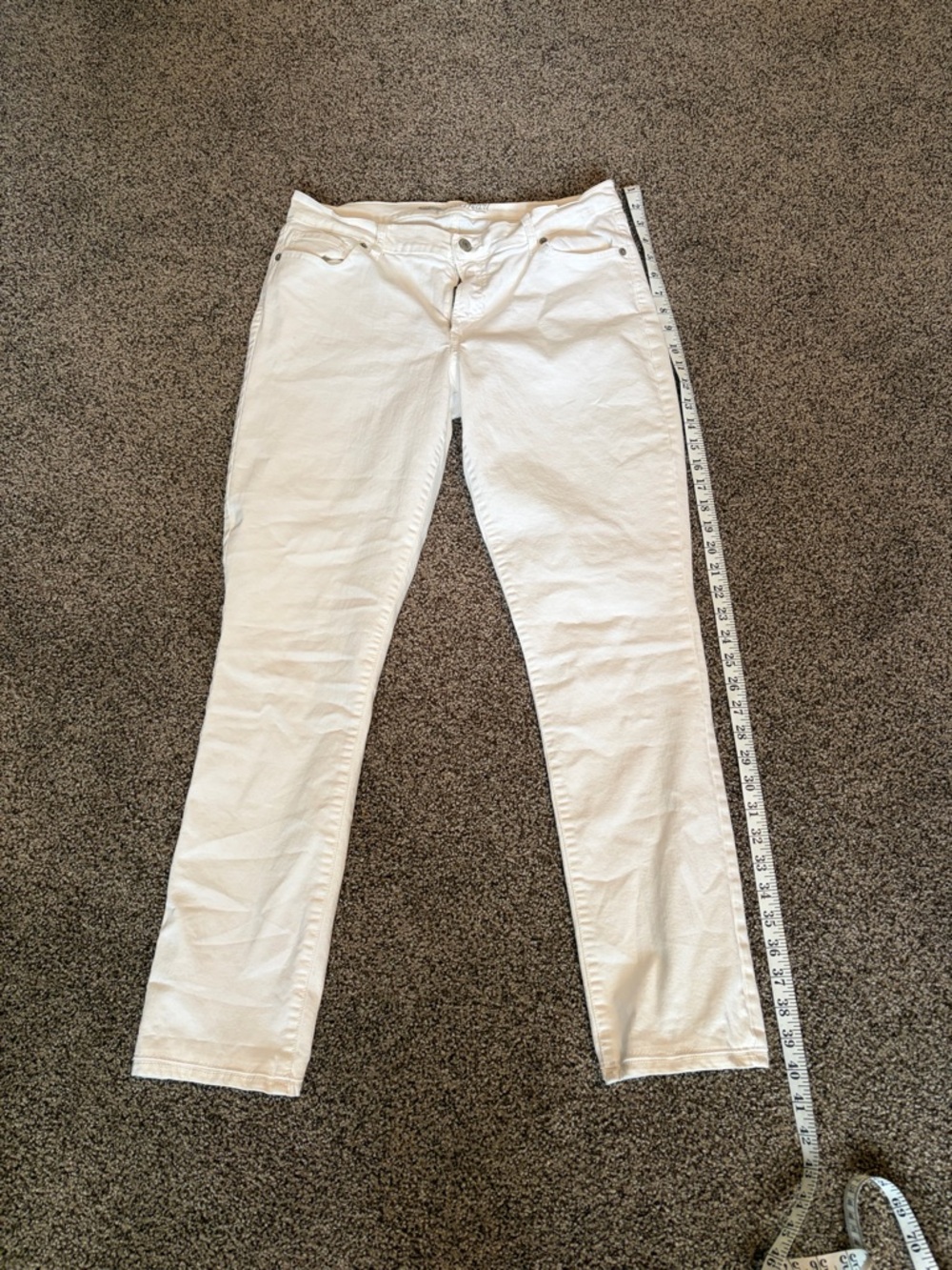 Old Navy White Cropped Ankle Jeans